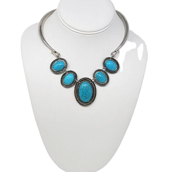 Southwest Necklace Faux Turquoise Statement Bib Silvertone Festival Boho - Picture 1 of 6